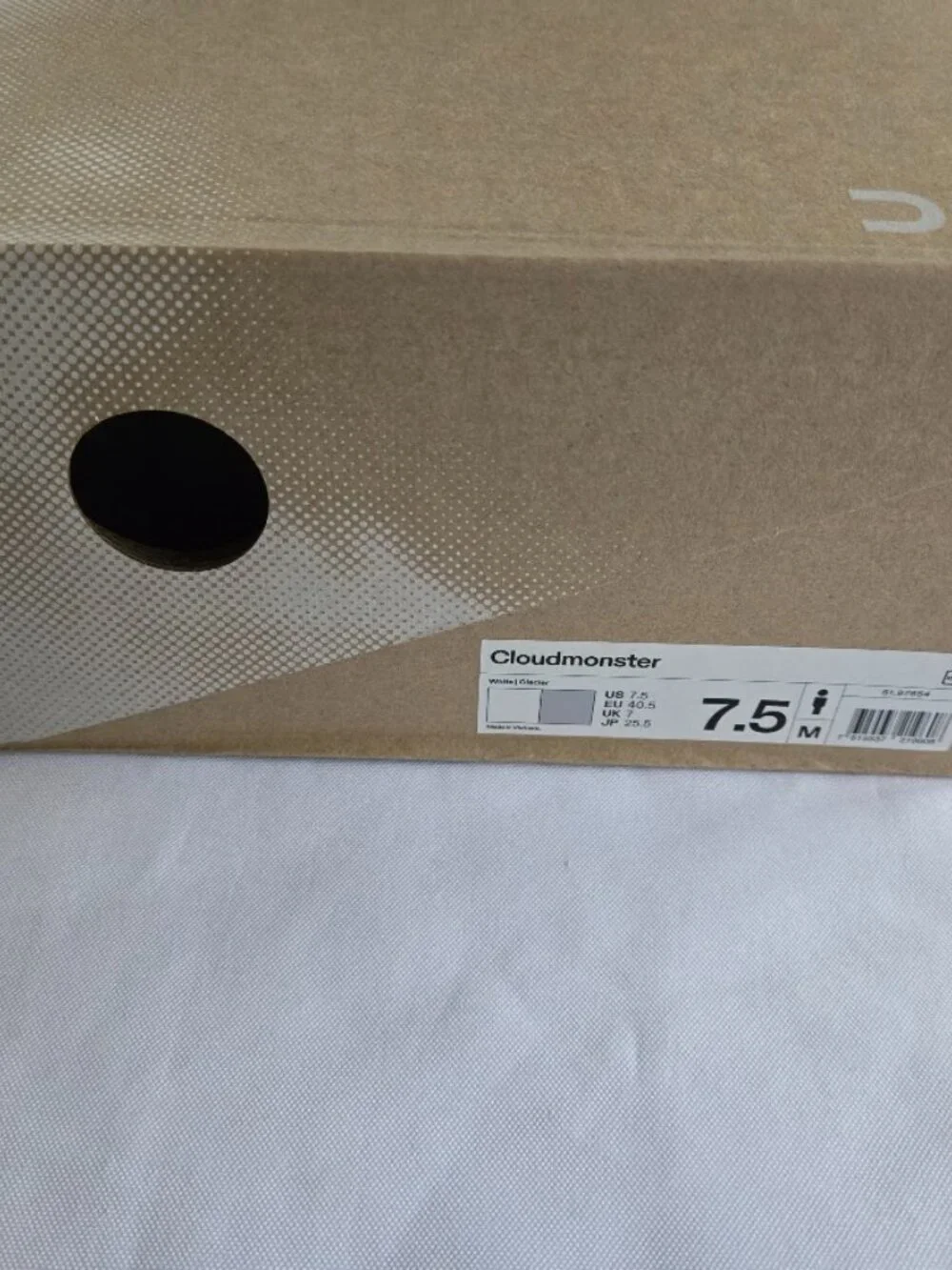 On Cloudmonster Mens Running Shoe Sneakers - White Glacier Mens size 7.5 M NEW